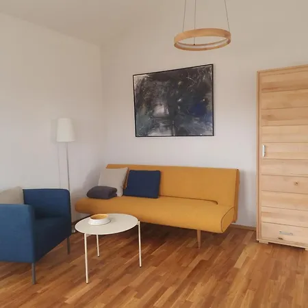 Zur Keramikwerkstatt Apartman